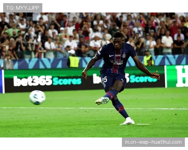 开球直接踢出边线战术兴起 借鉴巴黎圣日耳曼策略 开球直接踢出边线战术兴起 借鉴巴黎圣日耳曼策略